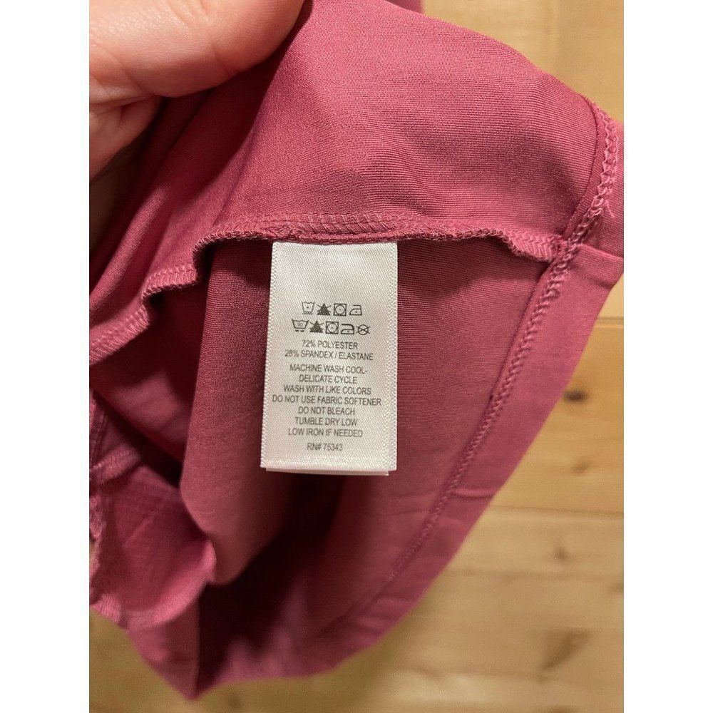 Tommy Bahama Golf Dress with Shorts set Medium Mauve - Picture 3 of 8